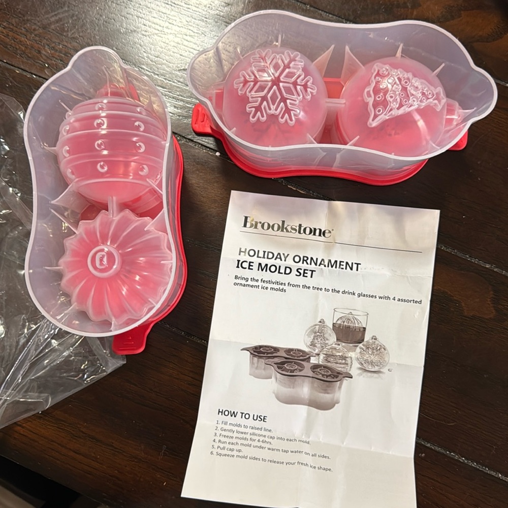 Holiday Ice Mold Set
